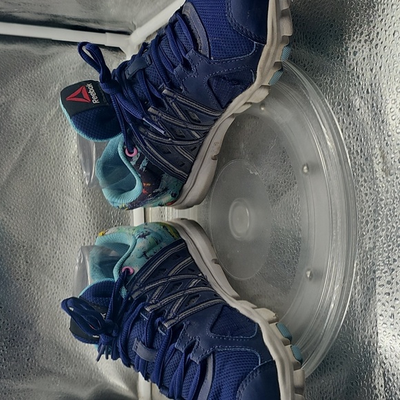 A Blue Reebox Sz8 - Picture 4 of 7